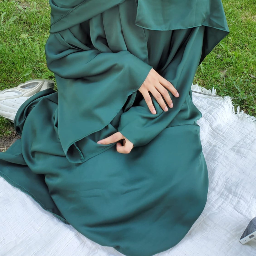 Forest Green Nida Closed Abaya With Matching Hijab
