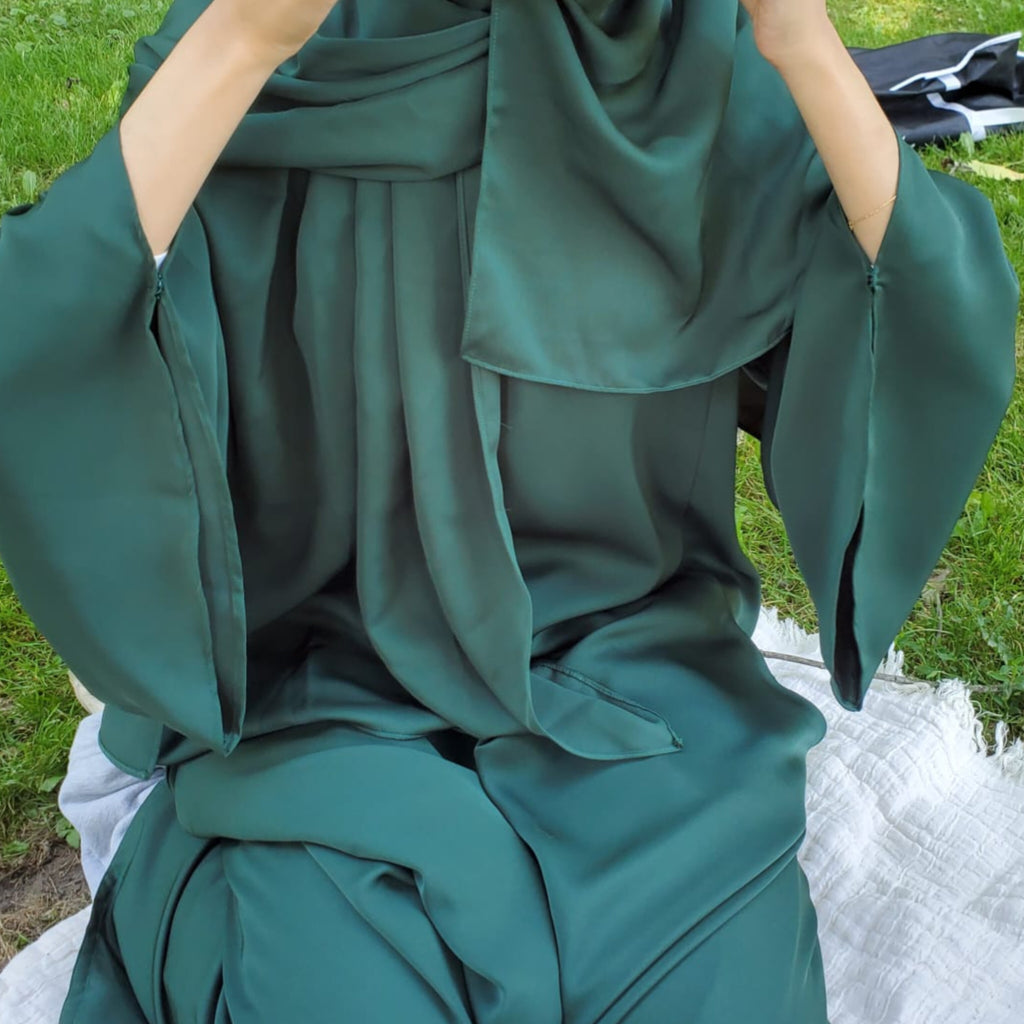 Forest Green Nida Closed Abaya With Matching Hijab