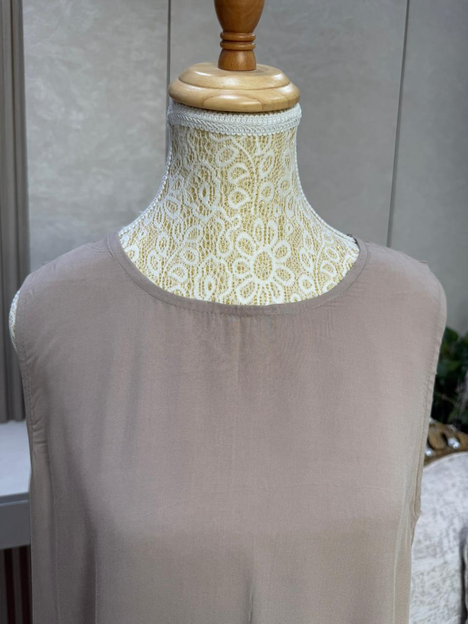 Linen Blend Abaya with Soft Rayon Inner Dress – Espresso, Olive & Tan | Niqabik