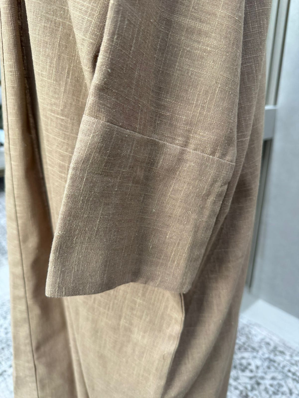 Linen Blend Abaya with Soft Rayon Inner Dress – Espresso, Olive & Tan | Niqabik